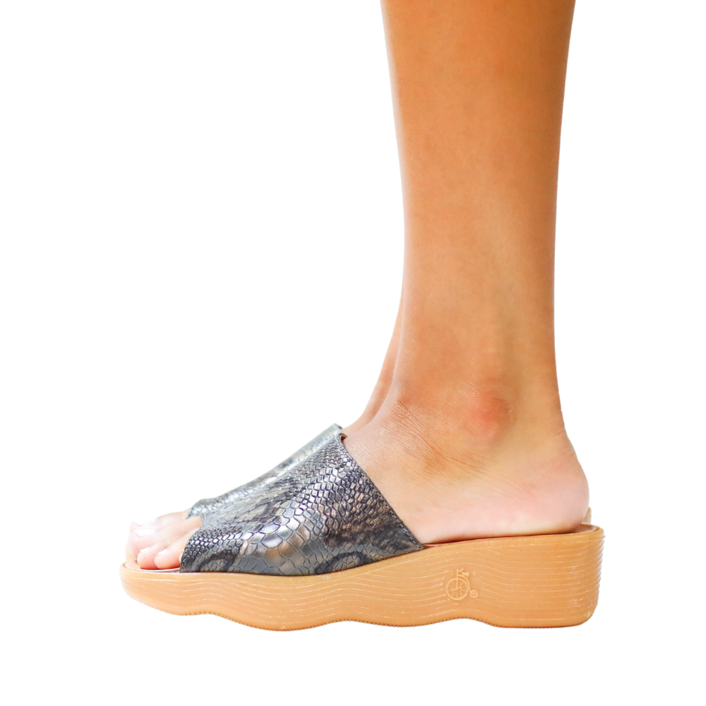 Slide n Seek - snakeprint