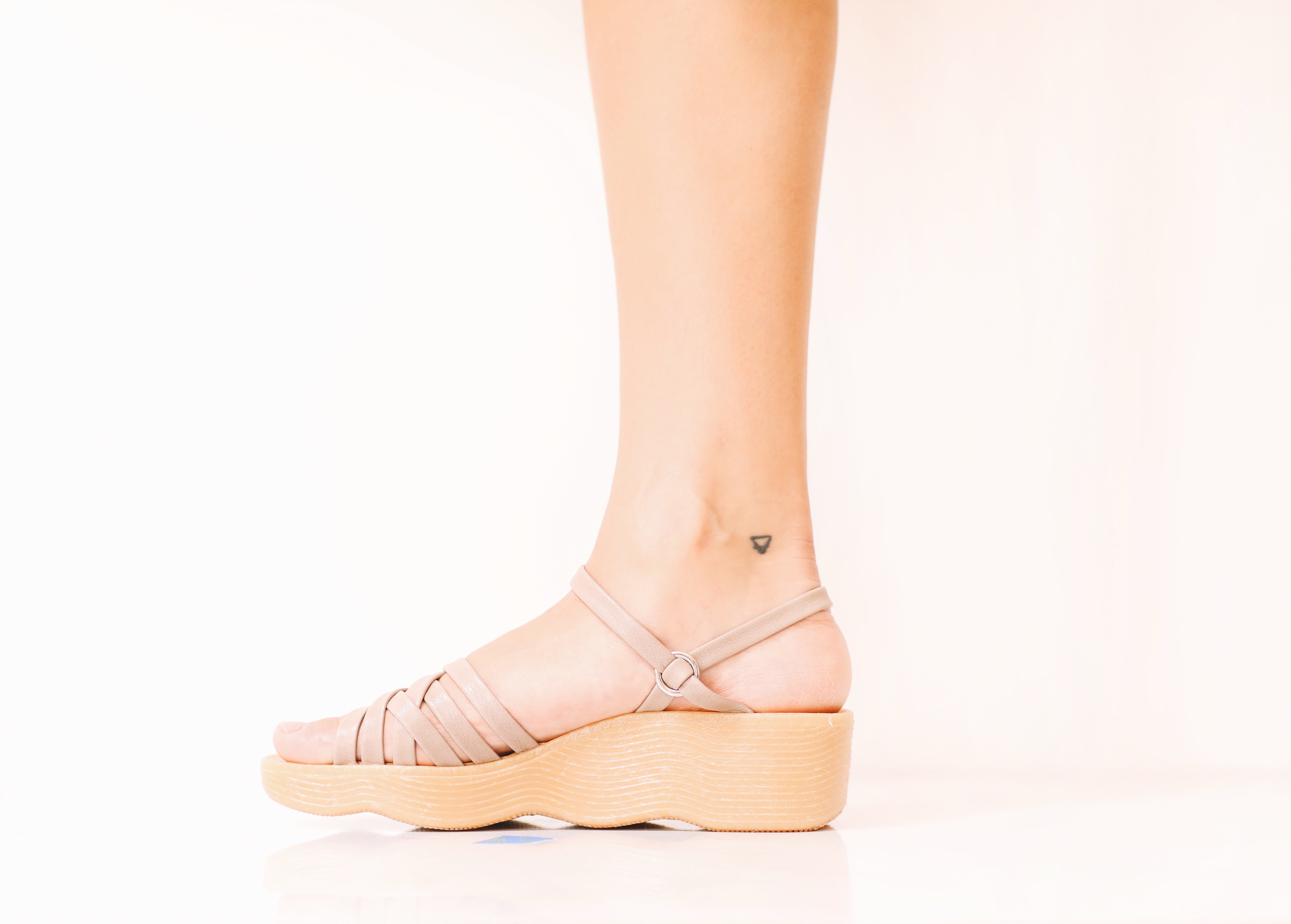 Strappy Camper - Famolare