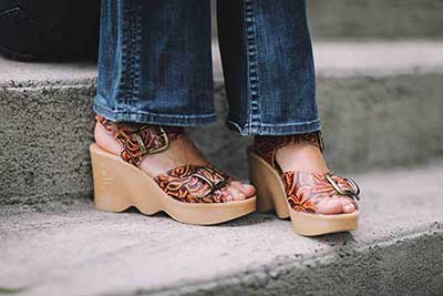 The Platform Sandals That Convert Everyone.