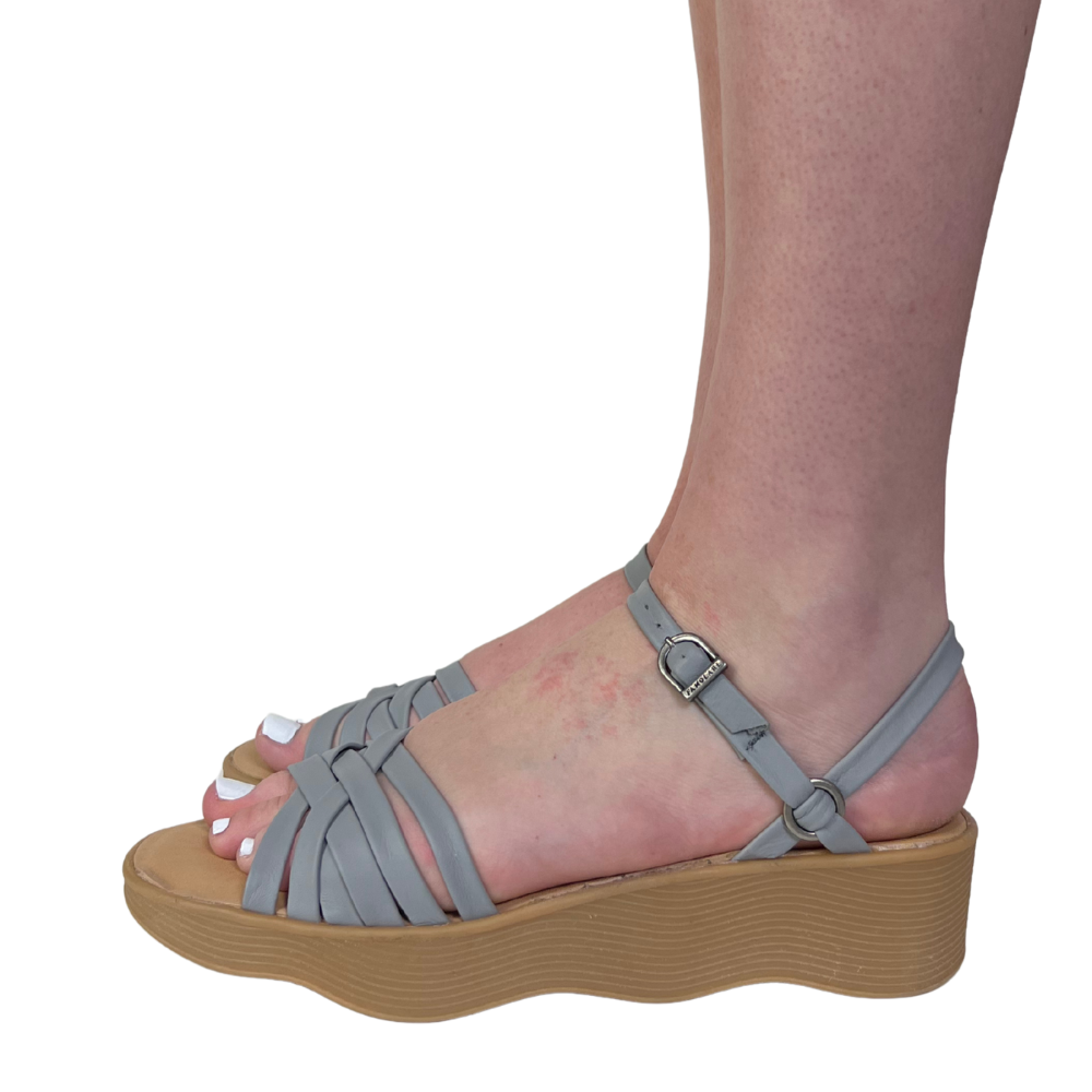Strappy Camper - Cement