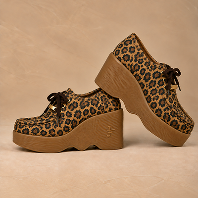 Square Up - Leopard