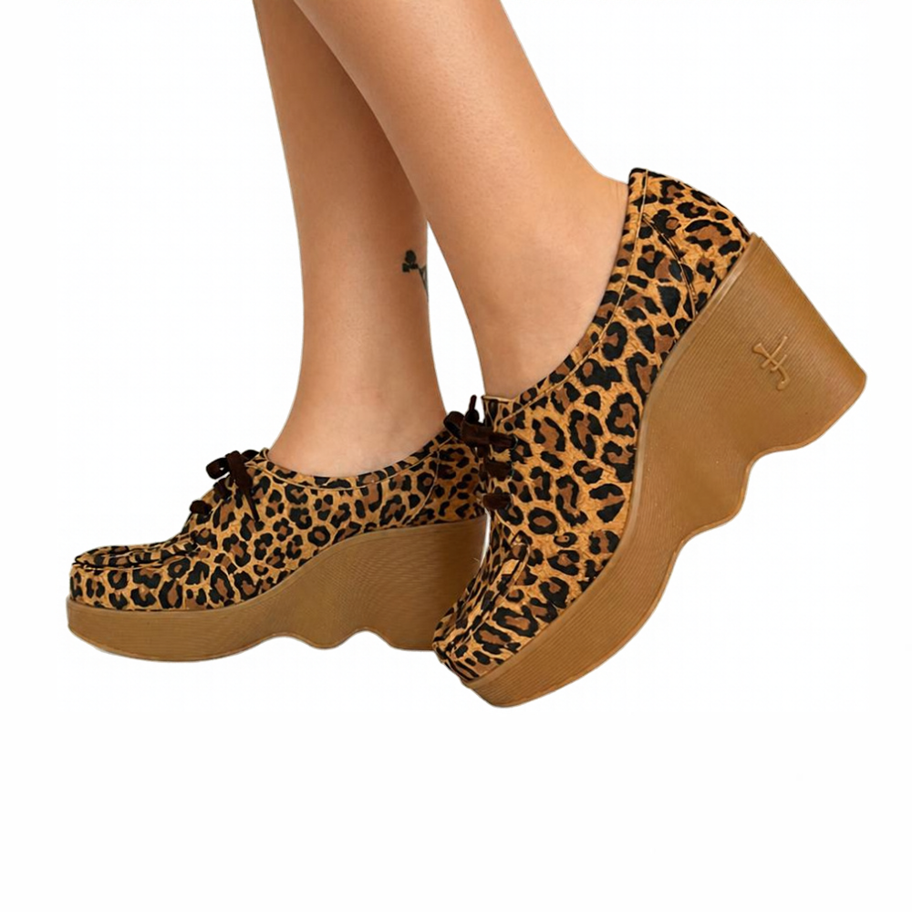 Square Up - Leopard